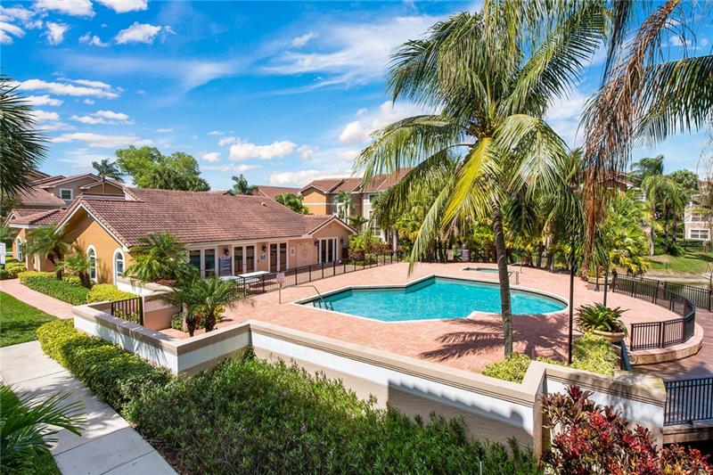 Image 7 of 21 For 8851 Wiles Rd  202