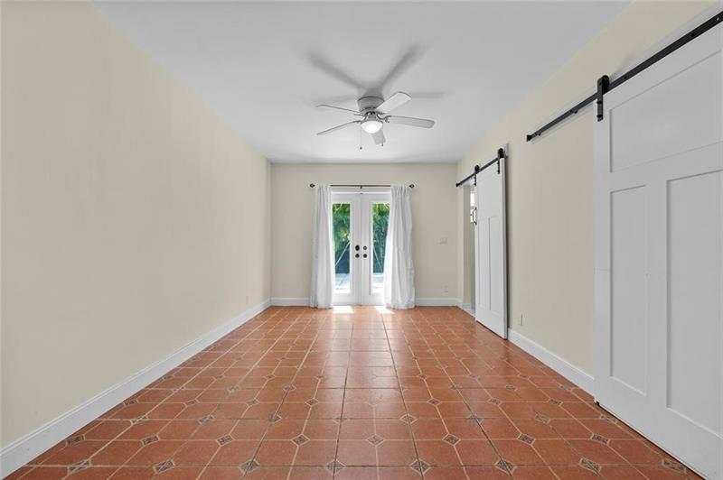 Image 24 of 43 For 15 13th Ave  