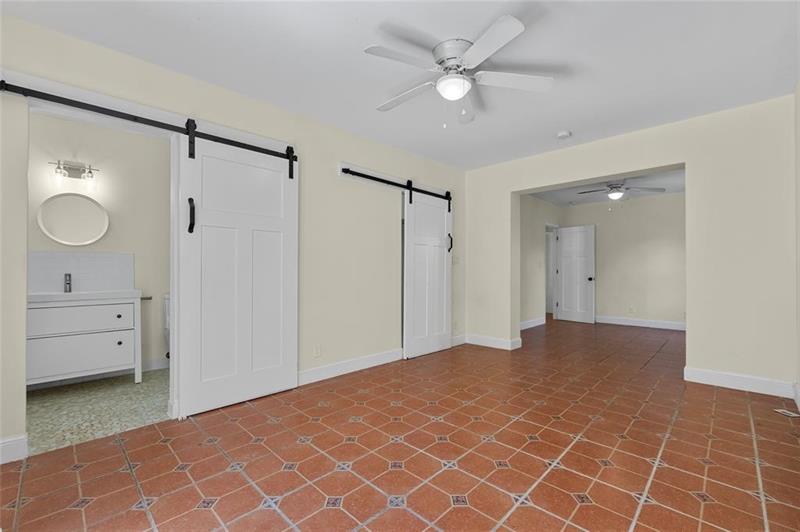 Image 25 of 43 For 15 13th Ave  