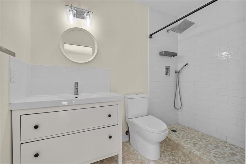 Image 27 of 43 For 15 13th Ave  