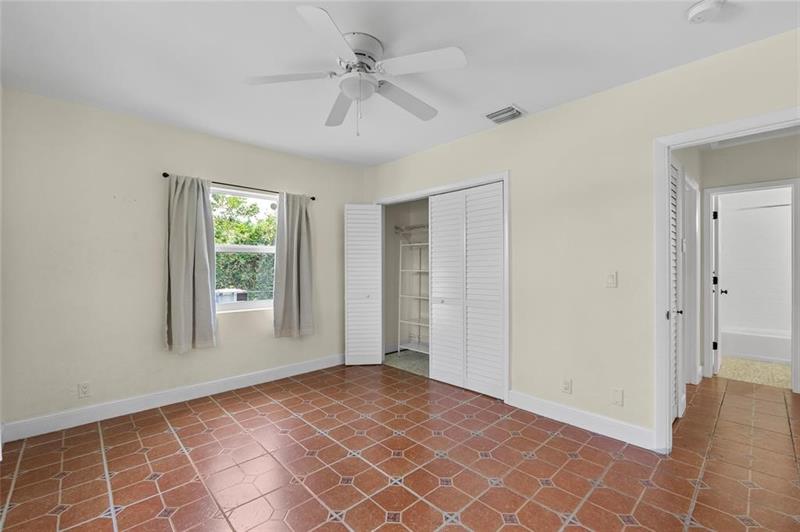 Image 30 of 43 For 15 13th Ave  