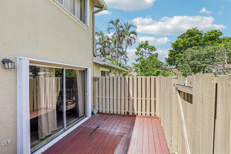 Image 34 of 35 For 5843 Woodlands Blvd  5843