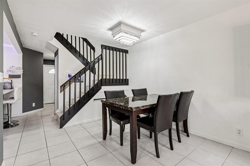 Image 9 of 35 For 5843 Woodlands Blvd  5843