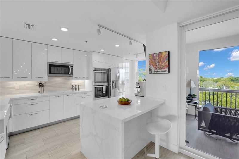 Image 12 of 78 For 4114 Palm Aire Dr  146b