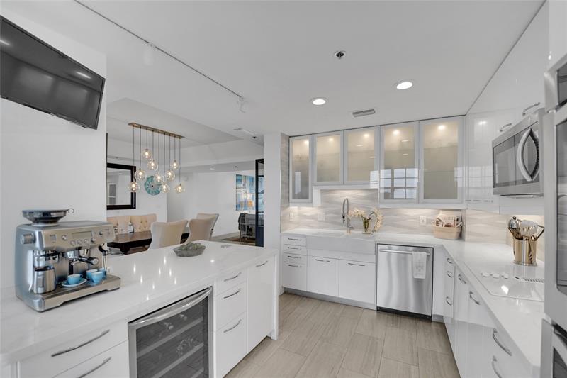 Image 23 of 78 For 4114 Palm Aire Dr  146b