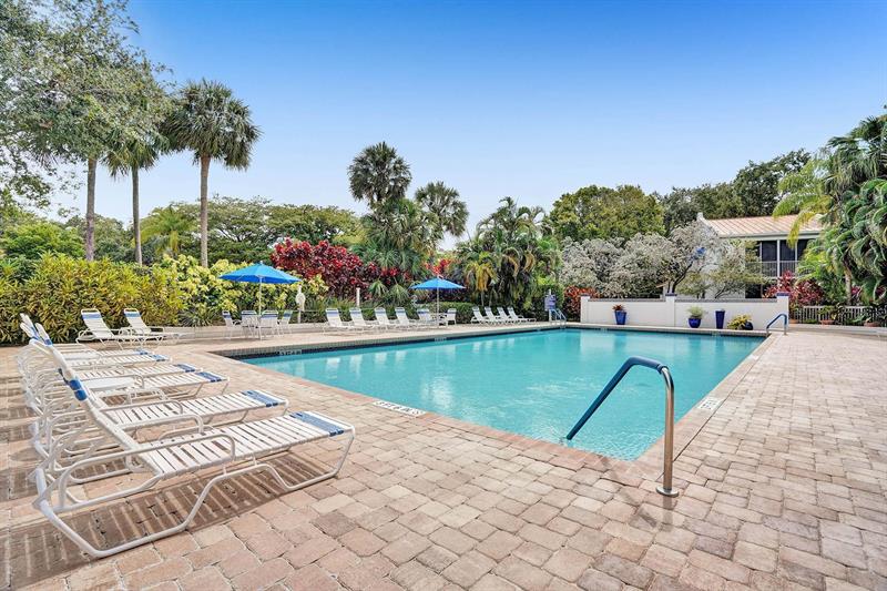 Image 60 of 78 For 4114 Palm Aire Dr  146b