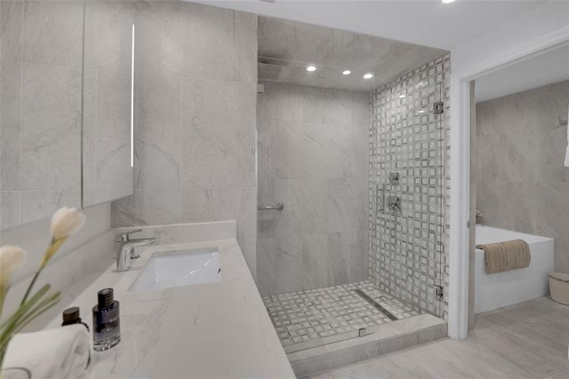 Image 68 of 78 For 4114 Palm Aire Dr  146b