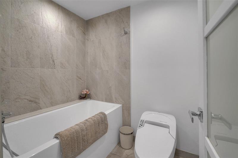 Image 72 of 78 For 4114 Palm Aire Dr  146b