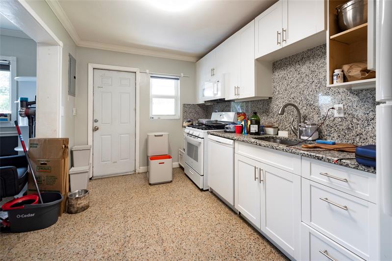 Image 6 of 22 For 5448 3rd Ter