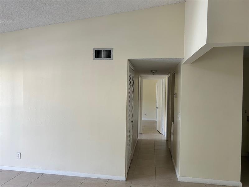 Image 10 of 15 For 712 Sunny Pine Way E3