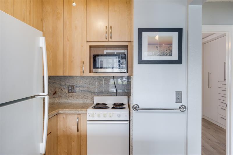 Image 19 of 38 For 851 Atlantic Shores Blvd  119