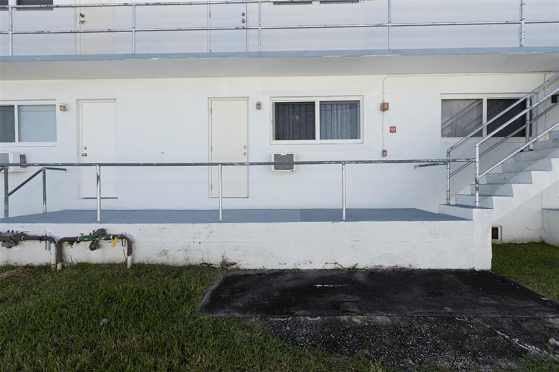 Image 29 of 38 For 851 Atlantic Shores Blvd  119