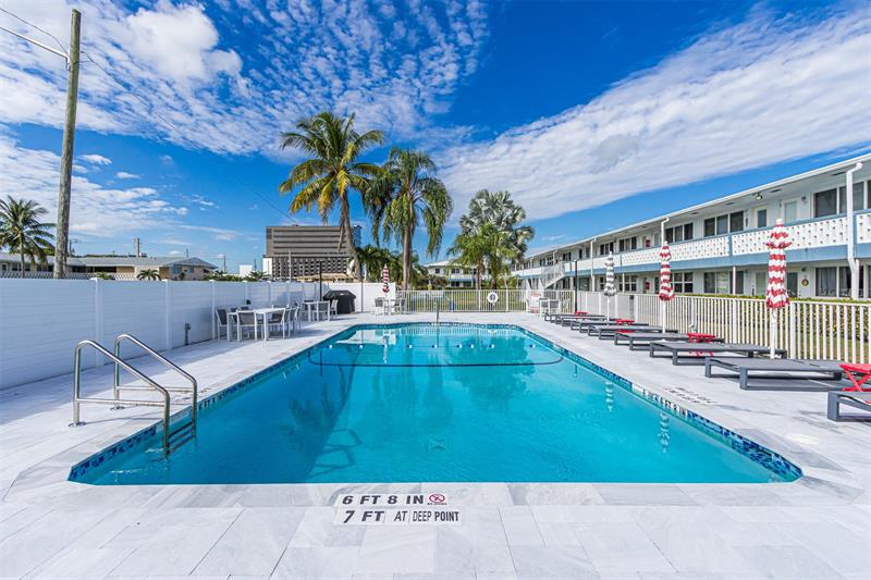 Image 32 of 38 For 851 Atlantic Shores Blvd  119