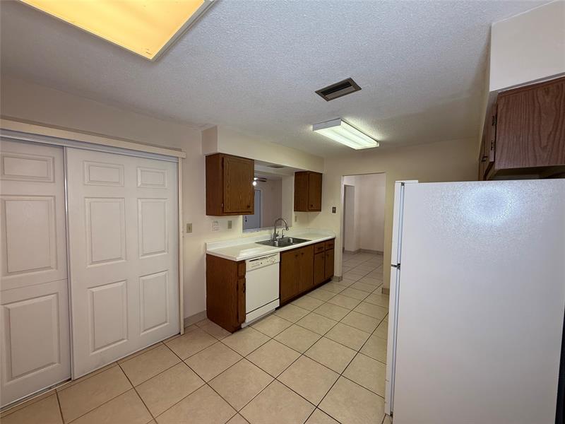 Image 15 of 17 For 7508 67th Ave