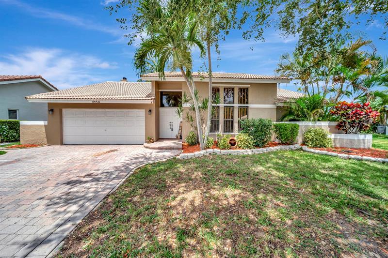 Image 19 of 62 For 5642 64 Ln  