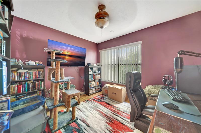 Image 32 of 62 For 5642 64 Ln  