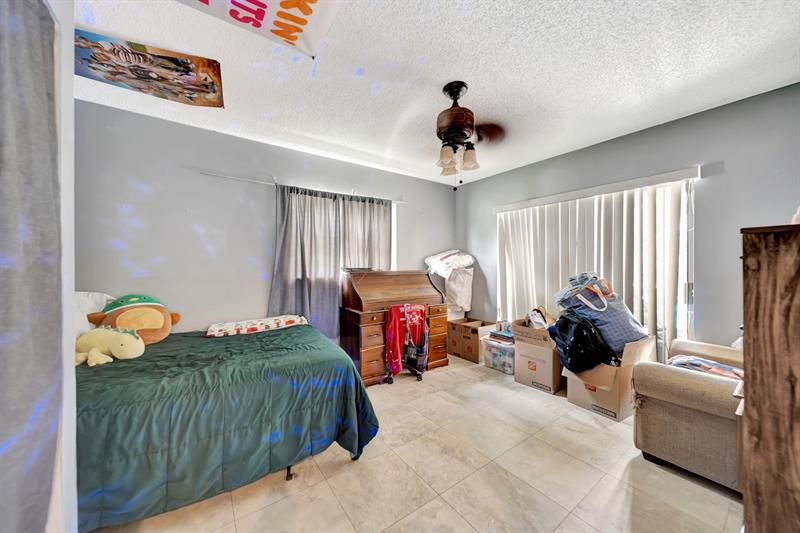 Image 34 of 62 For 5642 64 Ln  