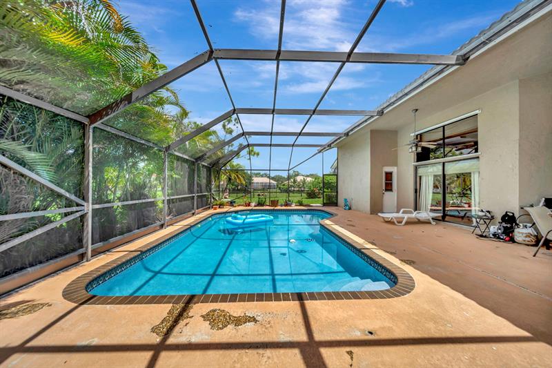 Image 41 of 62 For 5642 64 Ln  