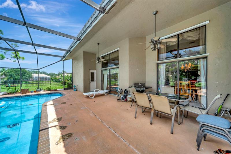 Image 43 of 62 For 5642 64 Ln  