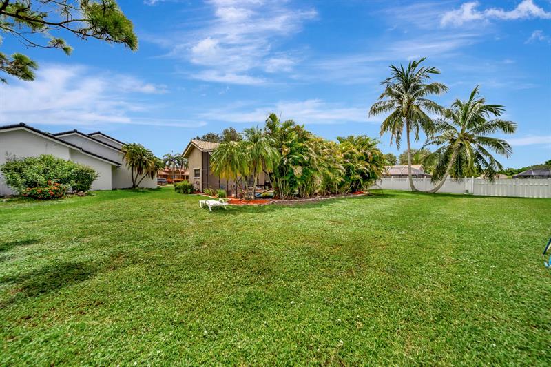 Image 49 of 62 For 5642 64 Ln  