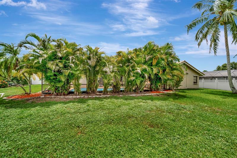 Image 50 of 62 For 5642 64 Ln  