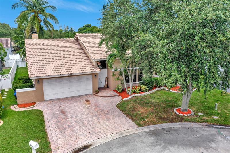 Image 54 of 62 For 5642 64 Ln  