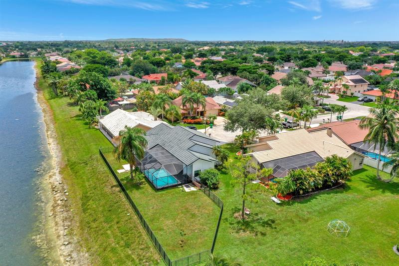 Image 58 of 62 For 5642 64 Ln  