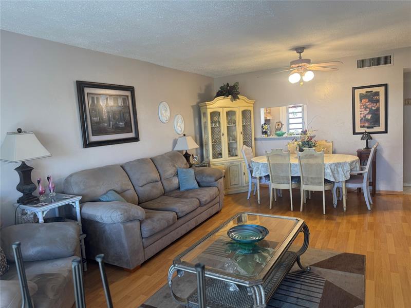 Details for 3940 42 Ave  315, Lauderdale Lakes, FL 33319