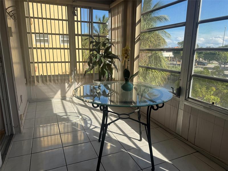 Image 13 of 13 For 3940 42 Ave  315