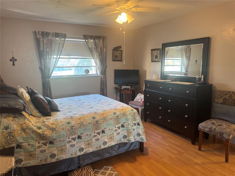 Image 6 of 13 For 3940 42 Ave  315