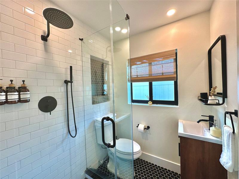 Image 11 of 14 For 505 25th St  2