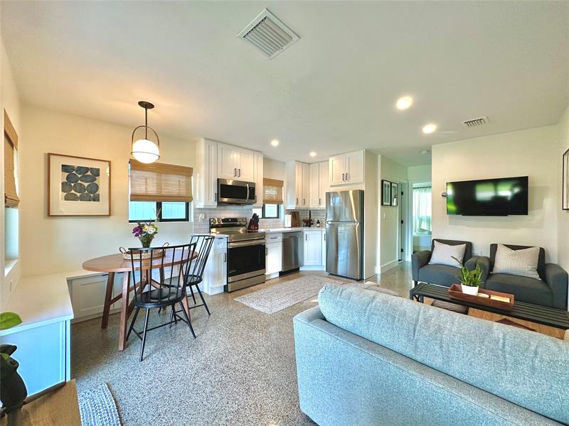 Image 3 of 14 For 505 25th St  2