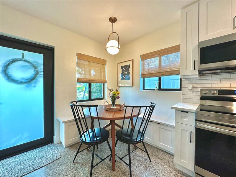 Image 6 of 14 For 505 25th St  2