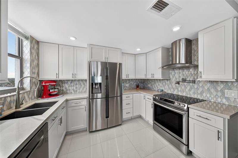 Image 11 of 81 For 1010 Ocean Blvd  Lph7