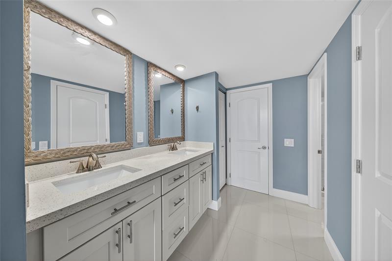 Image 39 of 81 For 1010 Ocean Blvd  Lph7