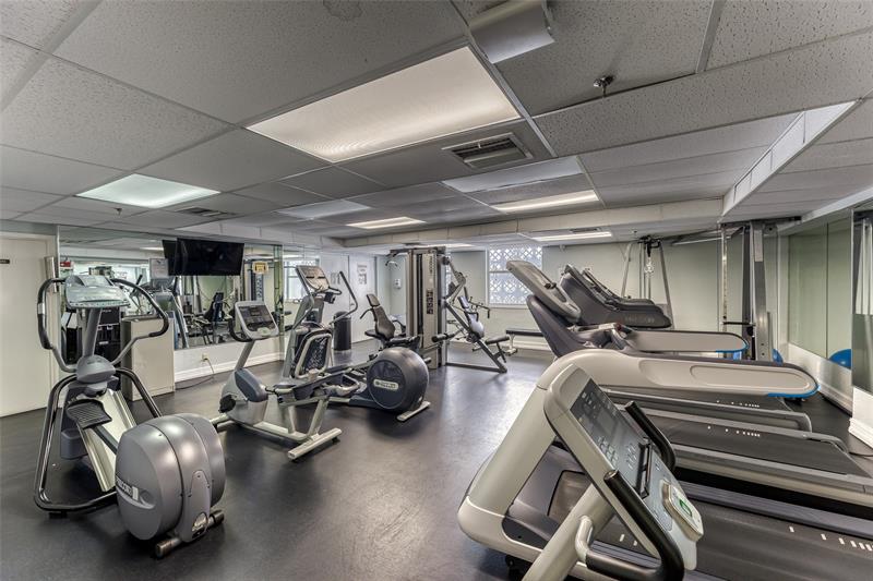 Image 76 of 81 For 1010 Ocean Blvd  Lph7