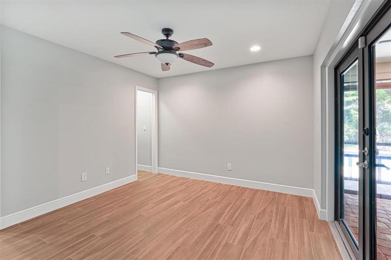 Image 19 of 47 For 1997 Bolton Ave