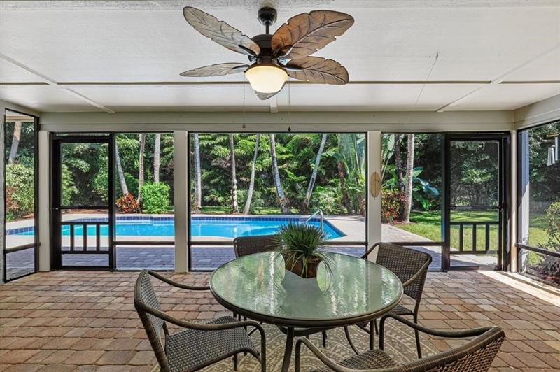 Image 25 of 47 For 1997 Bolton Ave