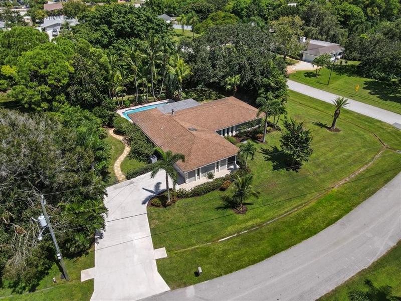 Image 4 of 47 For 1997 Bolton Ave