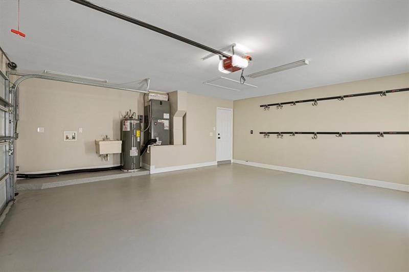 Image 40 of 47 For 1997 Bolton Ave