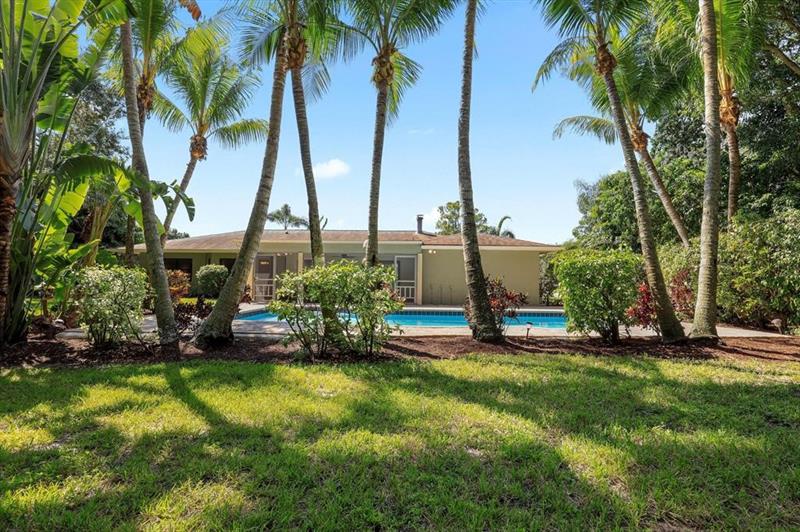 Image 42 of 47 For 1997 Bolton Ave