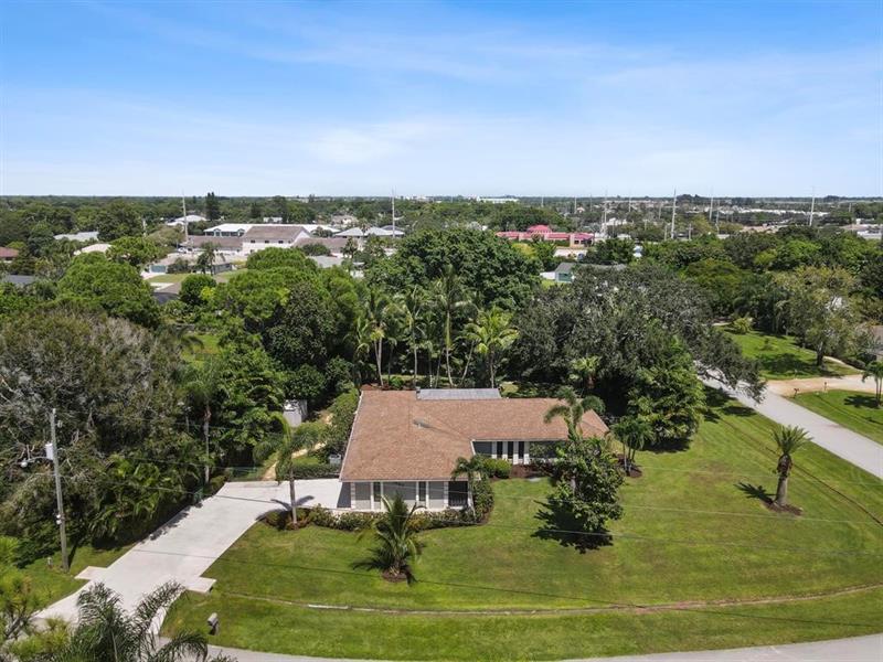 Image 44 of 47 For 1997 Bolton Ave