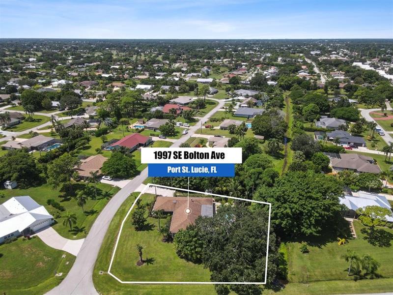 Image 5 of 47 For 1997 Bolton Ave