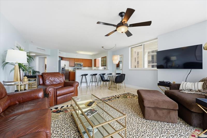 Image 11 of 46 For 2011 Ocean Blvd  302