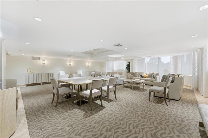 Image 32 of 46 For 2011 Ocean Blvd  302