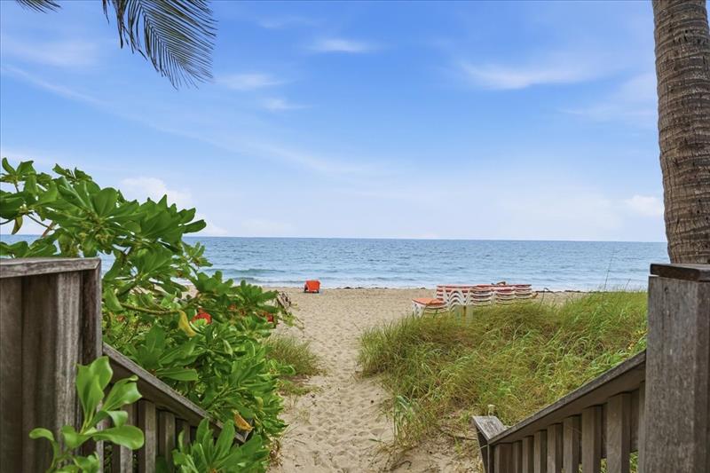 Image 38 of 46 For 2011 Ocean Blvd  302