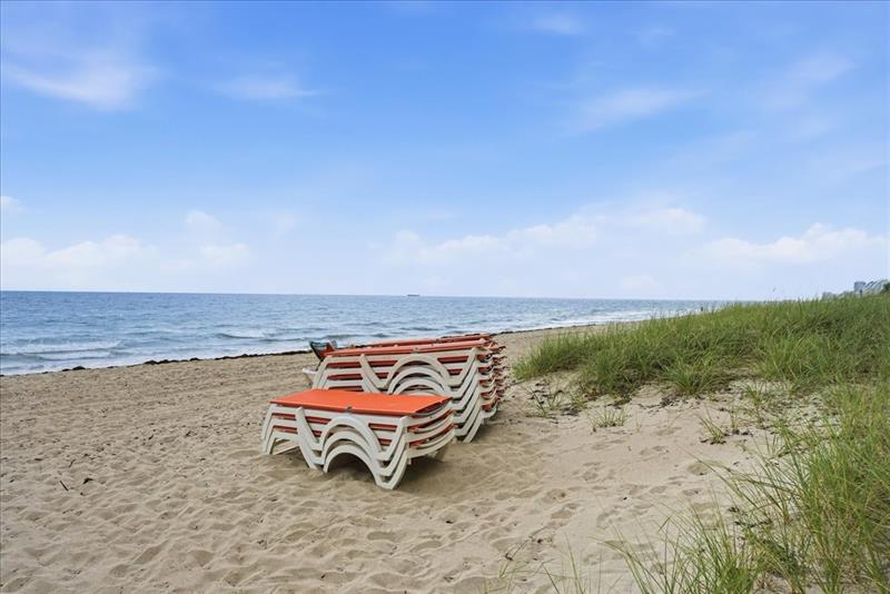 Image 40 of 46 For 2011 Ocean Blvd  302