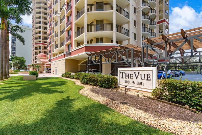 Image 5 of 46 For 2011 Ocean Blvd  302