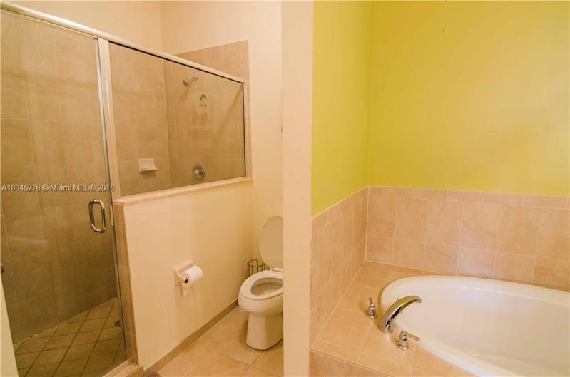 Image 13 of 20 For 22744 92nd Ct