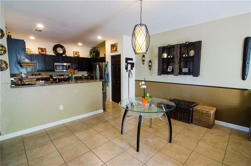 Image 8 of 20 For 22744 92nd Ct